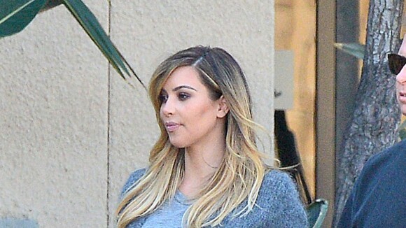 Kim Kardashian en slim : maman assume ses formes