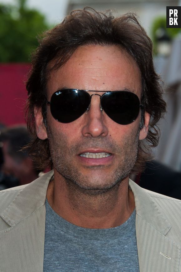 Anthony Delon consterné par les propos de son père