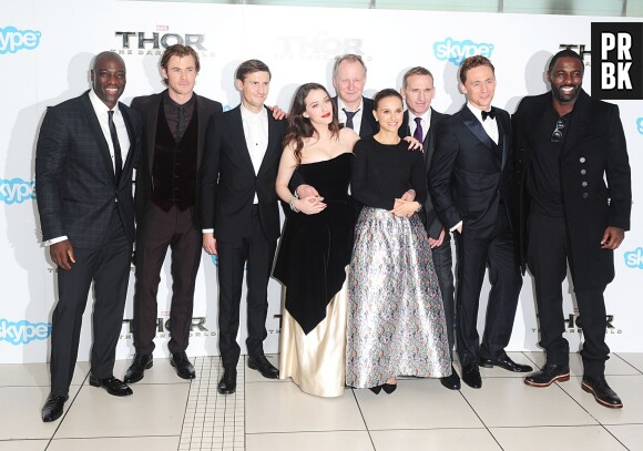 Natalie Portman et ses co-stars à l'avant-première de Thor 2, le 22 octobre 2013 à Londres