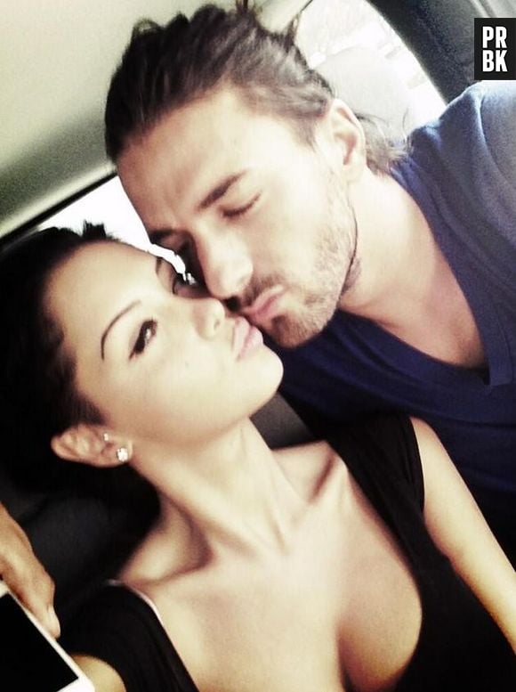 Nabila Benattia et Thomas Vergara fiancés pendant Allo Nabilla ?