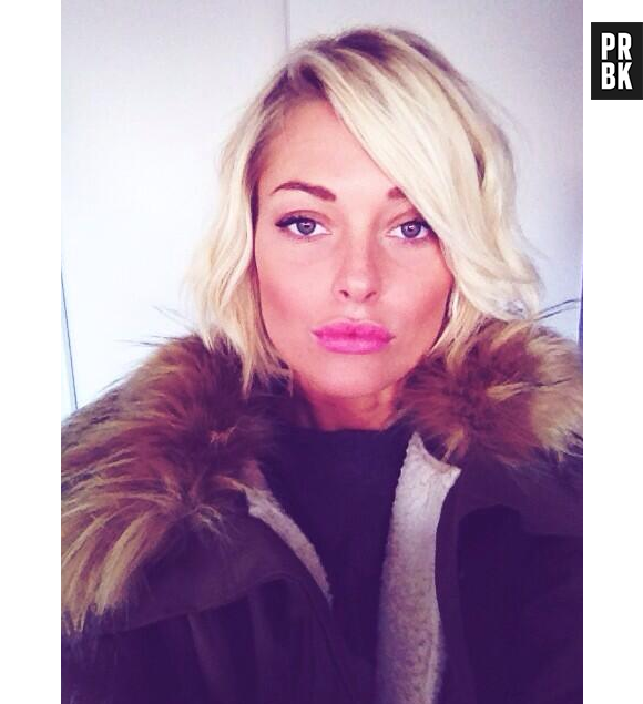 Hollywood Girls 3 : Caroline Receveur en larmes pendant une interview