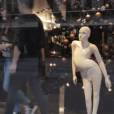 Pro Infirmis fait poser des mannequins inspirés de personnes handicapées dans les vitrines de Noël