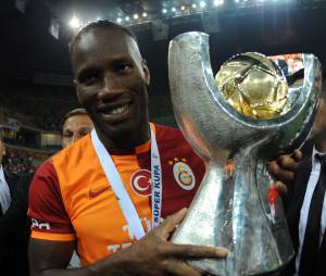 Didier Drogba : son hommage à Nelson Mandela n'a pas plu à la Fédération Turque de Football qui le menace d'une sanction