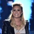 Demi Lovato sur la scène des Teen Choice Awards 2013