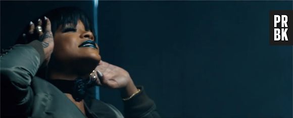 Rihanna dans le clip de The Monster