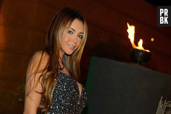 Nabilla Benattia : elle répond avec humour aux rumeurs de dépression
