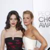 People's Choice Awards 2014 : Beth Behrs et Kat Dennings, les présentatrices de la soirée