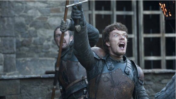 Game of Thrones saison 2, épisode 7 et 8 : trahison de Theon dans une suite sous tension