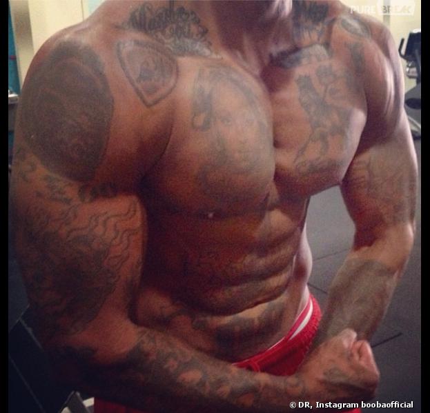 Booba poste une photo de ses muscles sur Instagram