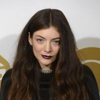 Lorde pousse un coup de gueule contre les paparazzi sur Twitter