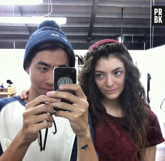 Lorde (ici avec son petit-ami) n'aime pas beaucoup les paparazzi
