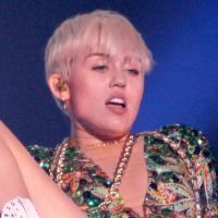 Miley Cyrus : masturbation, fellation... top 10 des pires moments de son concert