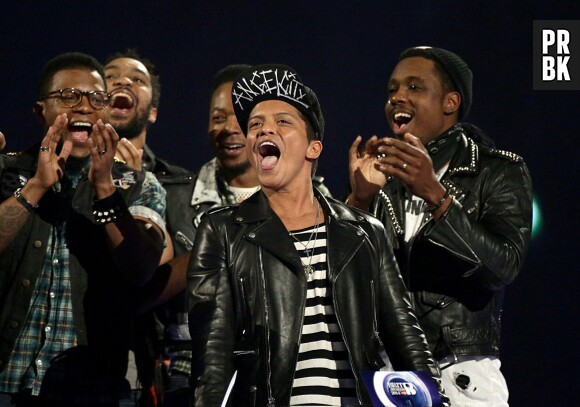 Bruno Mars gagnant aux Brit Awards 2014 le 19 février à Londres