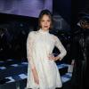 Jessica Alba au défilé H&M pendant la Fashion Week de Paris, le 26 février 2014