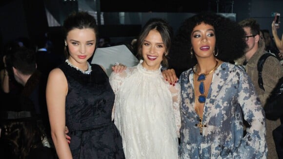 Miranda Kerr, Jessica Alba, Troian Bellisario... H&M attire les stars à Paris
