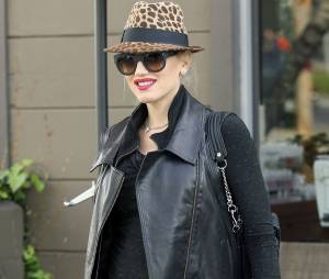Gwen Stefani enceinte et lookée, le 17 décembre 2013 à Los Angeles