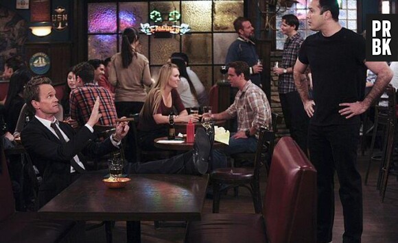 How I Met Your Mother saison 9 : que va faire Barney dans le final ?