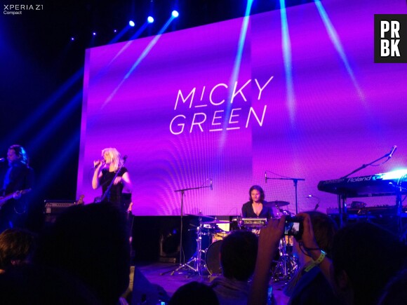 Micky Green sur la scène du YOYO le 19 mars dernier