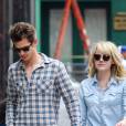 Emma Stone et Andrew Garfield en couple dans les rues de New York, le 31 mai 2013