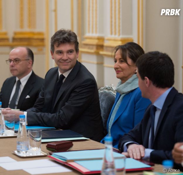 François Hollande interdit le téléphone portable en Conseil des ministre à Arnaud Montebourg, Ségolène Royal et les autres