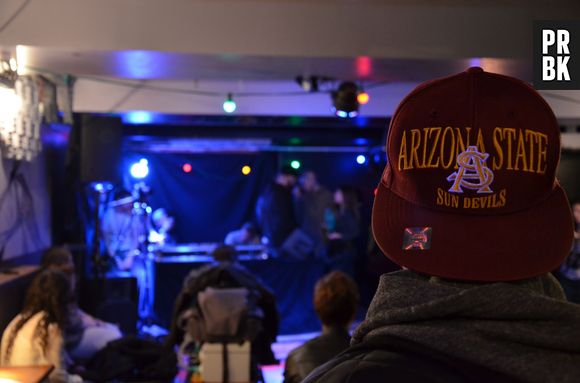 L'Entourage : des fans ont participé à une pré-écoute de l'album Jeunes Entrepreneurs du collectif, au Pop-up du Label à Paris, le 24 avril 2014