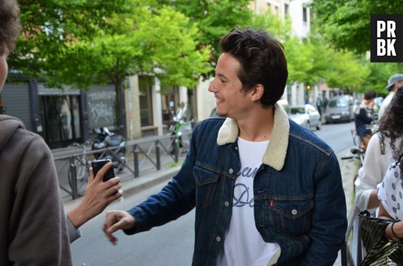 L'Entourage : des fans ont participé à une pré-écoute de l'album Jeunes Entrepreneurs du collectif, au Pop-up du Label à Paris, le 24 avril 2014