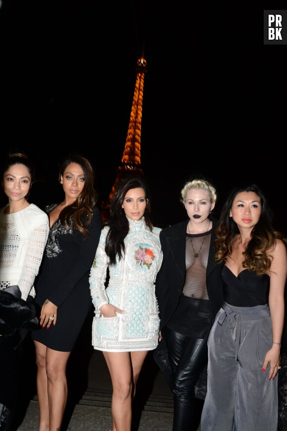 Kim Kardashian et ses amies à Paris pour son enterrment de vie de jeune fille