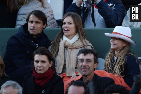 Hilary Swank et son compagnon à Roland Garros pour soutenir Gaël Monfils en quart de finale, le 4 juin 2014