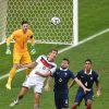 Duel aérien durant le match France - Allemagne en quart de finale de la Coupe du Monde 2014, le 4 juillet 2014