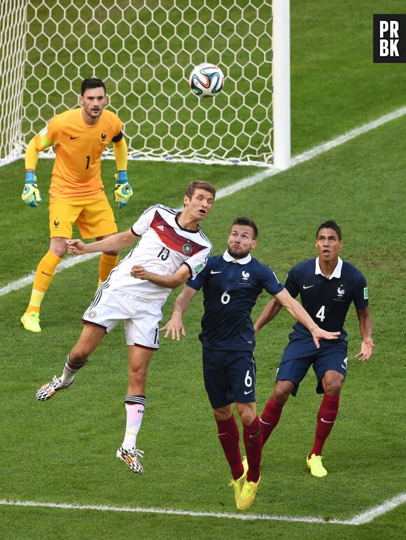 Duel aérien durant le match France - Allemagne en quart de finale de la Coupe du Monde 2014, le 4 juillet 2014