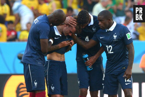 Les larmes joueurs de l'équipe de France après leur défaite en quart de finale de la Coupe du Monde 2014, le 4 juillet 2014