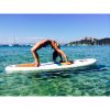 Laury Thilleman : pont en bikini sur Instagram