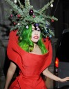 Lady Gaga et son look improbable de sapin de Noël, décembre 2013