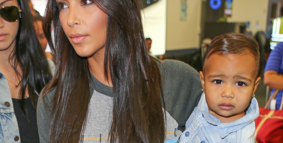  Kim Kardashian et sa fille North qui a bien grandi &amp;agrave;&amp;nbsp;Burbank, le 7 ao&amp;ucirc;t 2014 