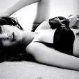  Emily Ratajkowski : shooting sexy pour Vanity Fair 