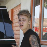 Justin Bieber en scooter : il roule sur les trottoirs et fait peur aux piétons