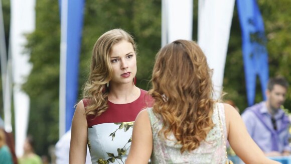 Revenge saison 4, épisode 1 : nouvelle ennemie pour Emily sur les photos