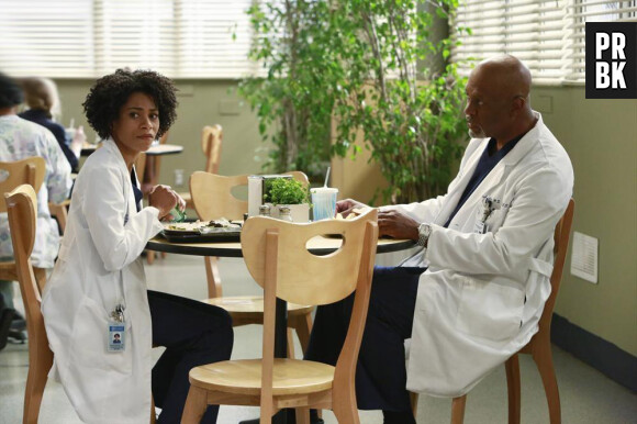 Grey's Anatomy saison 11, épisode 2 : Richard et sa fille Maggie sur une photo