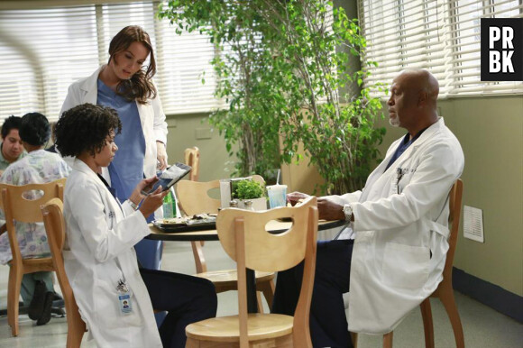 Grey's Anatomy saison 11, épisode 2 : Maggie, Richard et Jo sur une photo