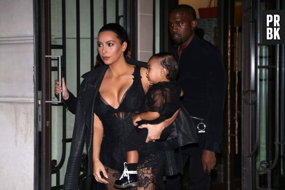 Kim Kardashian, Kanye West et North en famille à la Fashion Week de Paris, le 28 septembre 2014