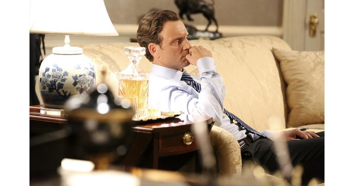 Scandal Saison 4 pisode 4 Fitz Sur Une Photo Purebreak