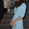 Kate Middleton enceinte : son mini baby-bump au Musée d'histoire naturelle de Londres le 21 octobre 2014