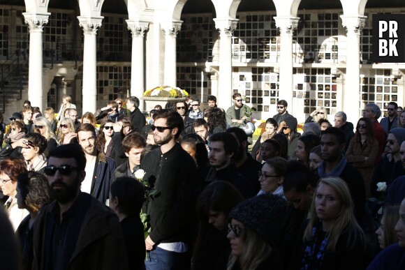 Rising Star : l'enterrement de Gaël Lopes en présence de sa famille, de ses proches et aussi de Faustine Bollaert a eu lieu le 27 octobre 2014 au cimetière du Père Lachaise à Paris