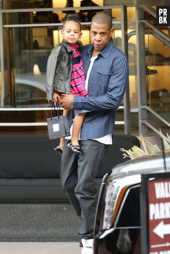Beyoncé, Jay Z et leur fille Blue Ivy en famille pour une après-midi de shopping à Beverly Hills, le 11 novembre 2014
