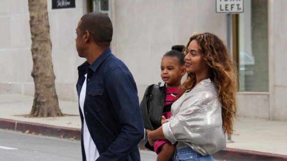 Beyoncé, Jay Z et Blue Ivy lookés pour un shopping en famille