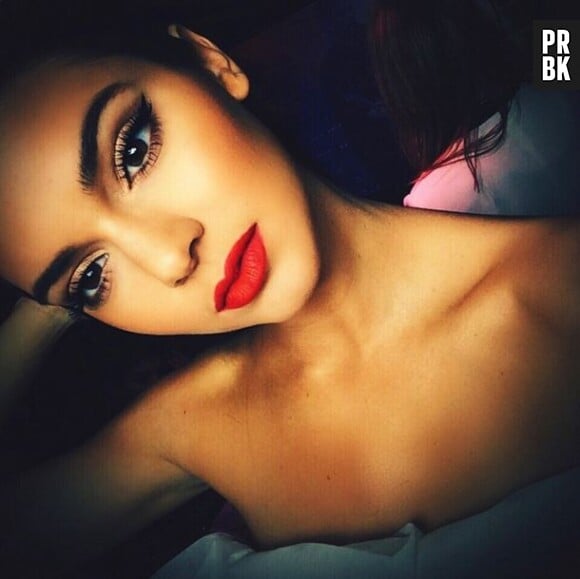Kendall Jenner apparait à moitié nue dans Love Magazine de décembre 2014