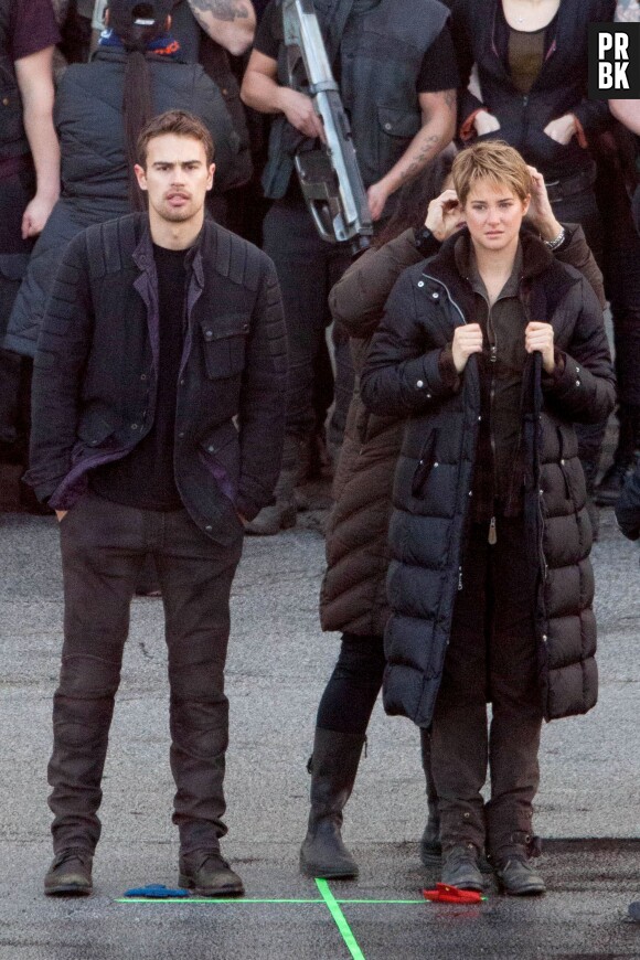 Divergente 2 : Theo James et Shailene Woodley se réchauffent pendant le tournage le 19 décembre 2014