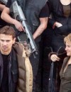 Divergente 2 : Theo James et Shailene Woodley se réchauffent après le tournage d'un scène le 19 décembre 2014