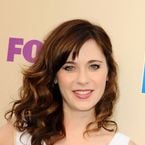 Zooey Deschanel enceinte : la star de New Girl bientôt maman