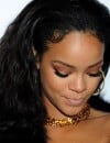 Rihanna décolletée à la cérémonie des Fashion LA Awards le 22 janvier 2015 à Los Angeles